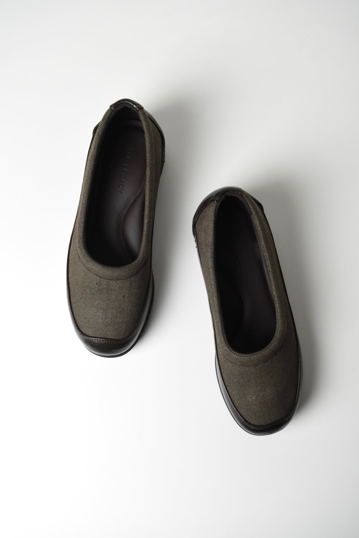 BOHEMIAN SLIPPER