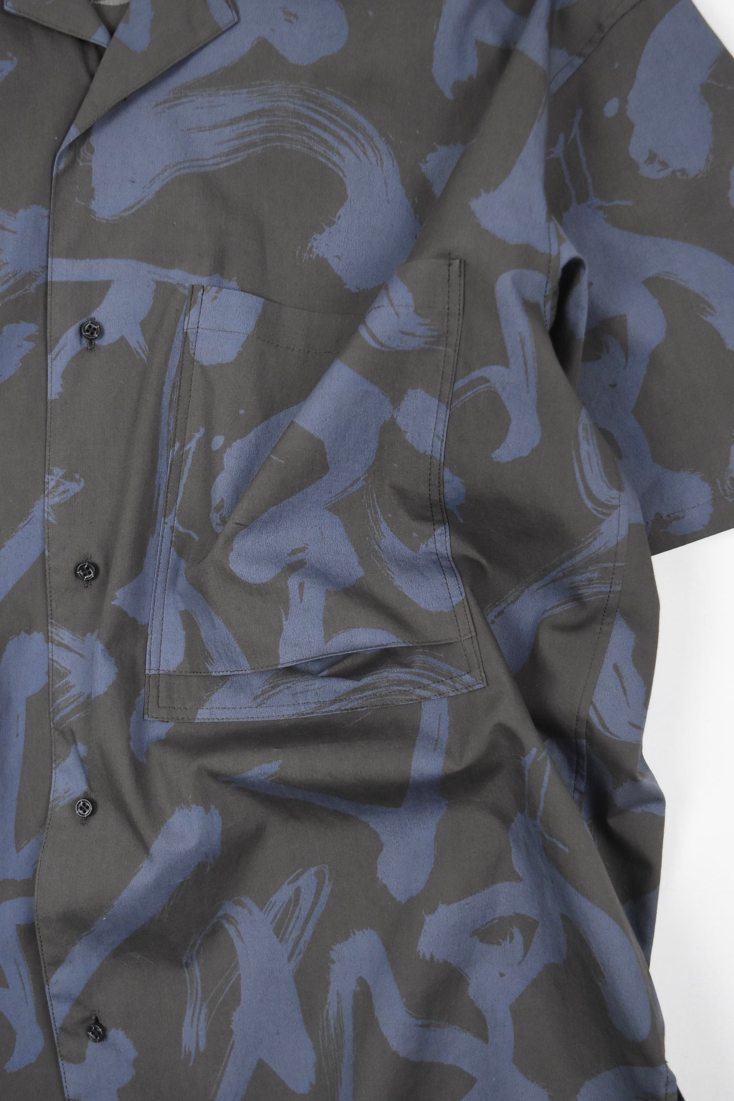 Caligra-Camo Print Band Collar Classic Shirts