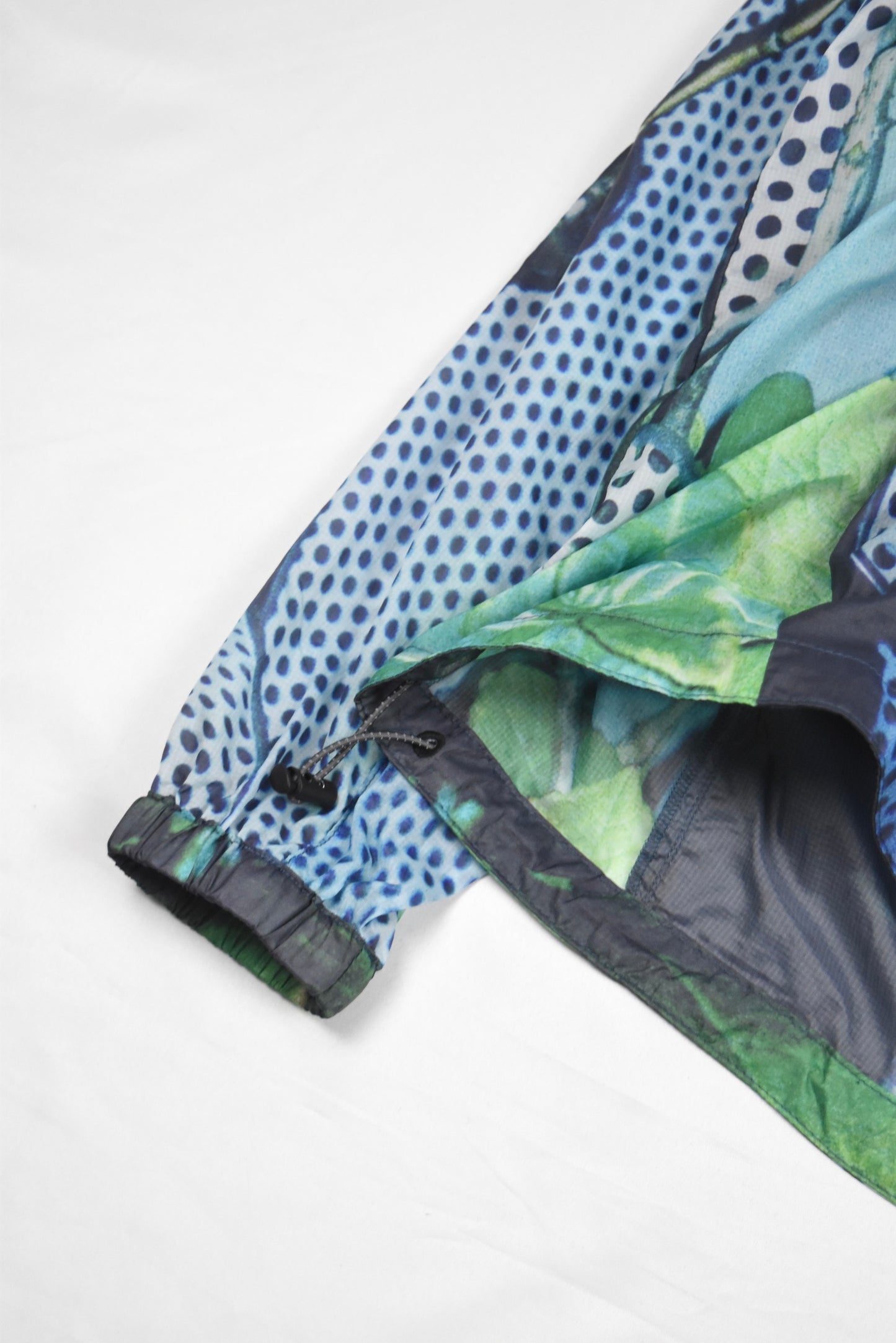 URRAS SHELL JACKET