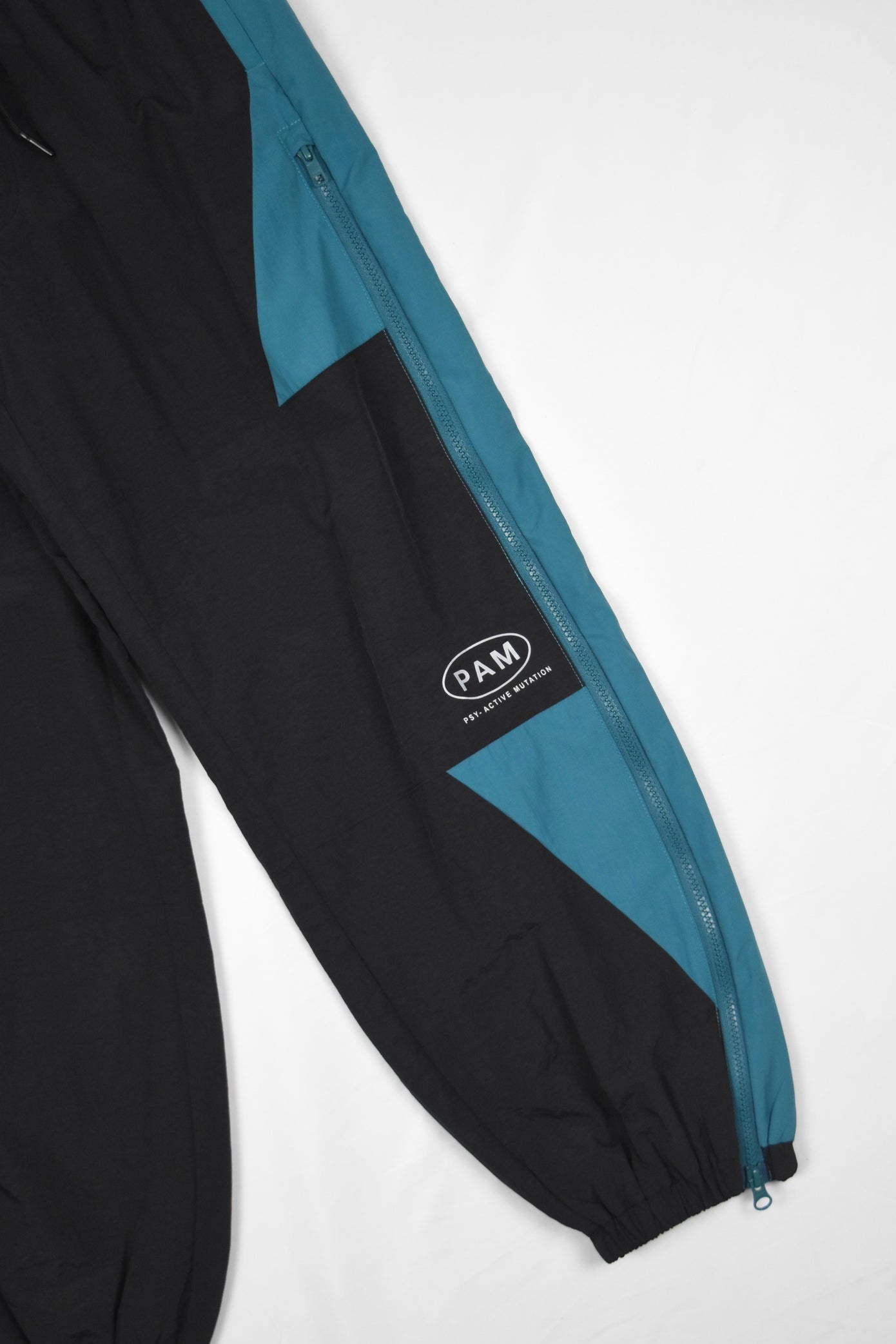 AKTIV-8 TRACKPANT -BLACK TEAL