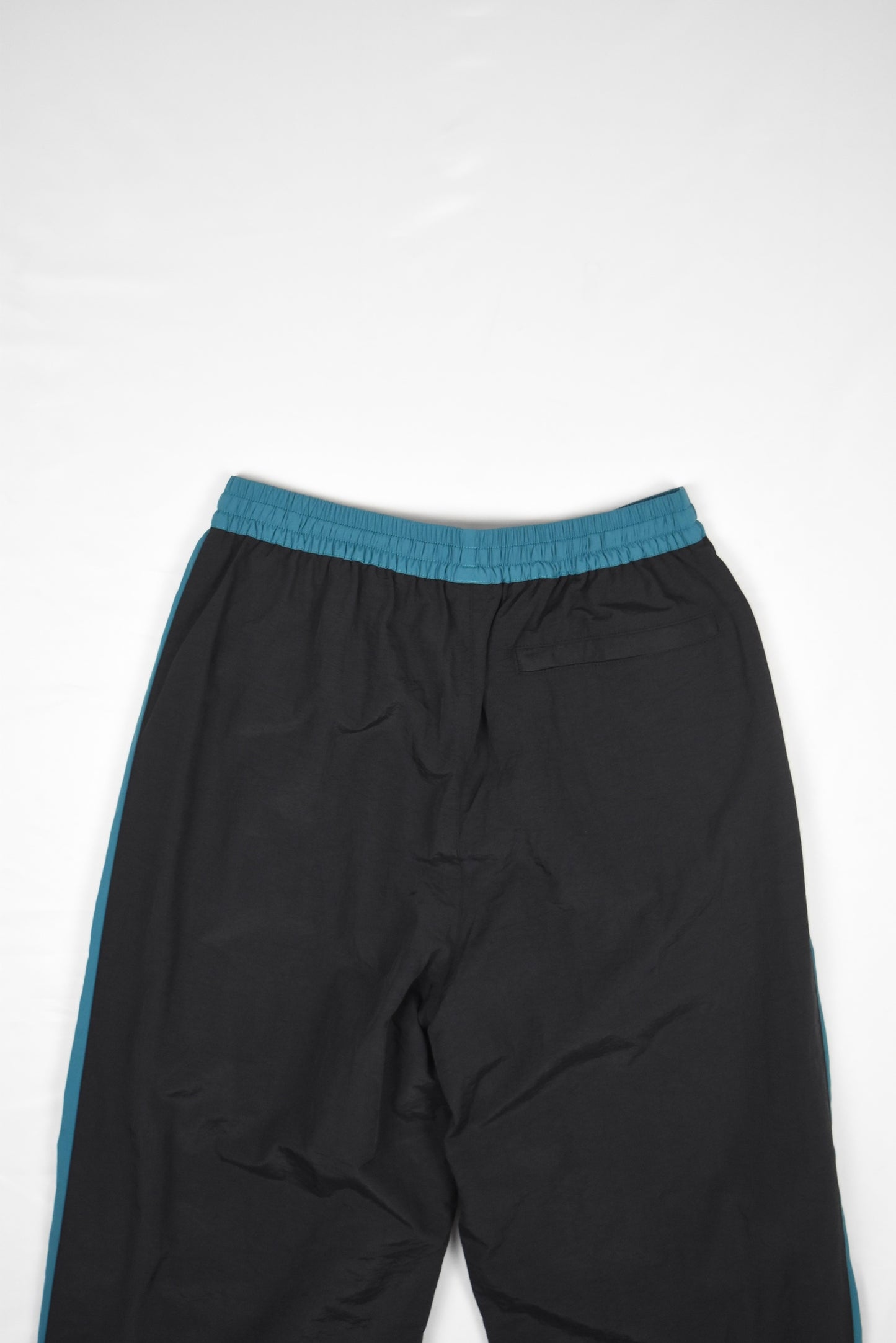 AKTIV-8 TRACKPANT -BLACK TEAL