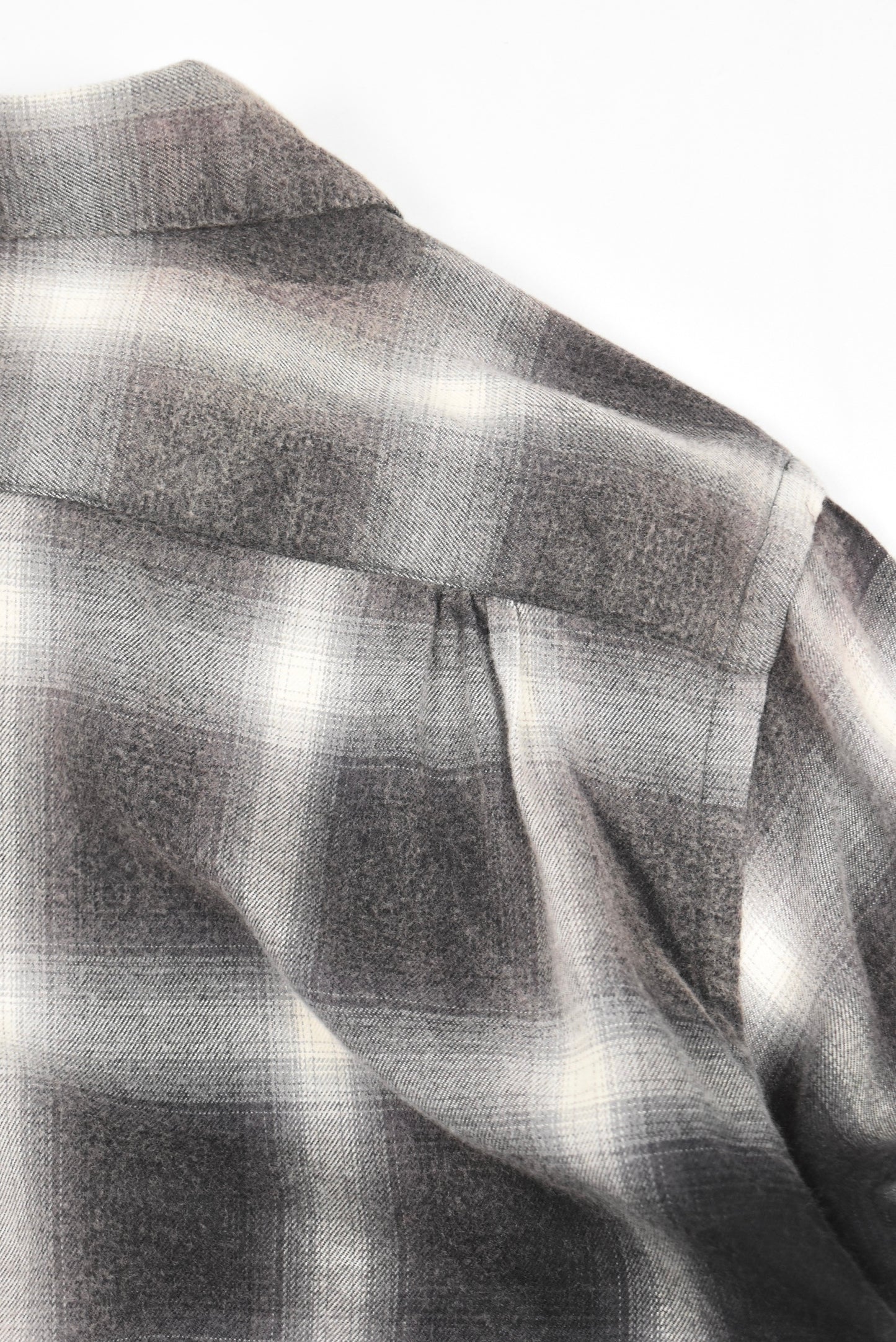 LOT.101 OPEN COLLAR SHIRT
