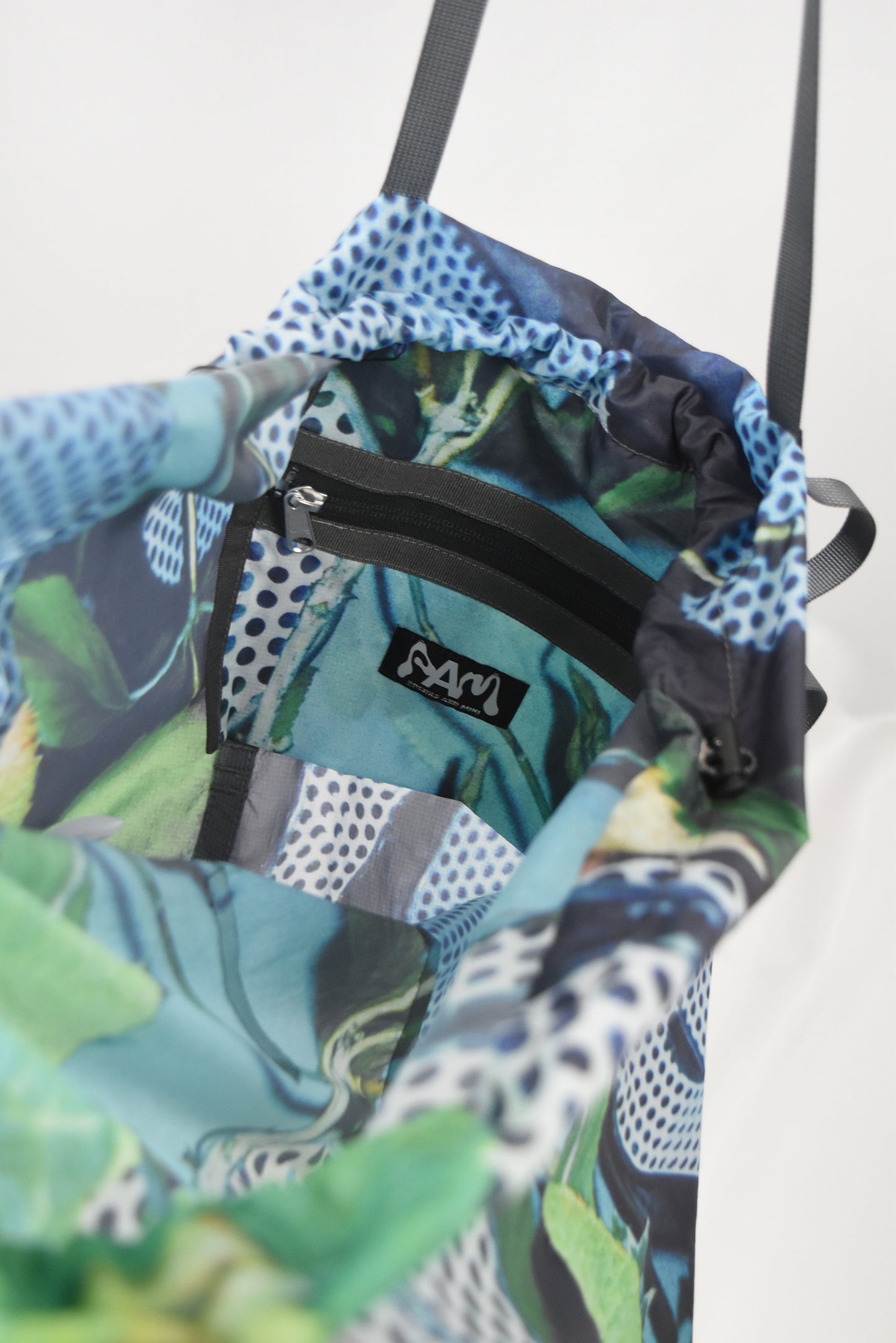 FOREST FIGURES LIGHT BAG