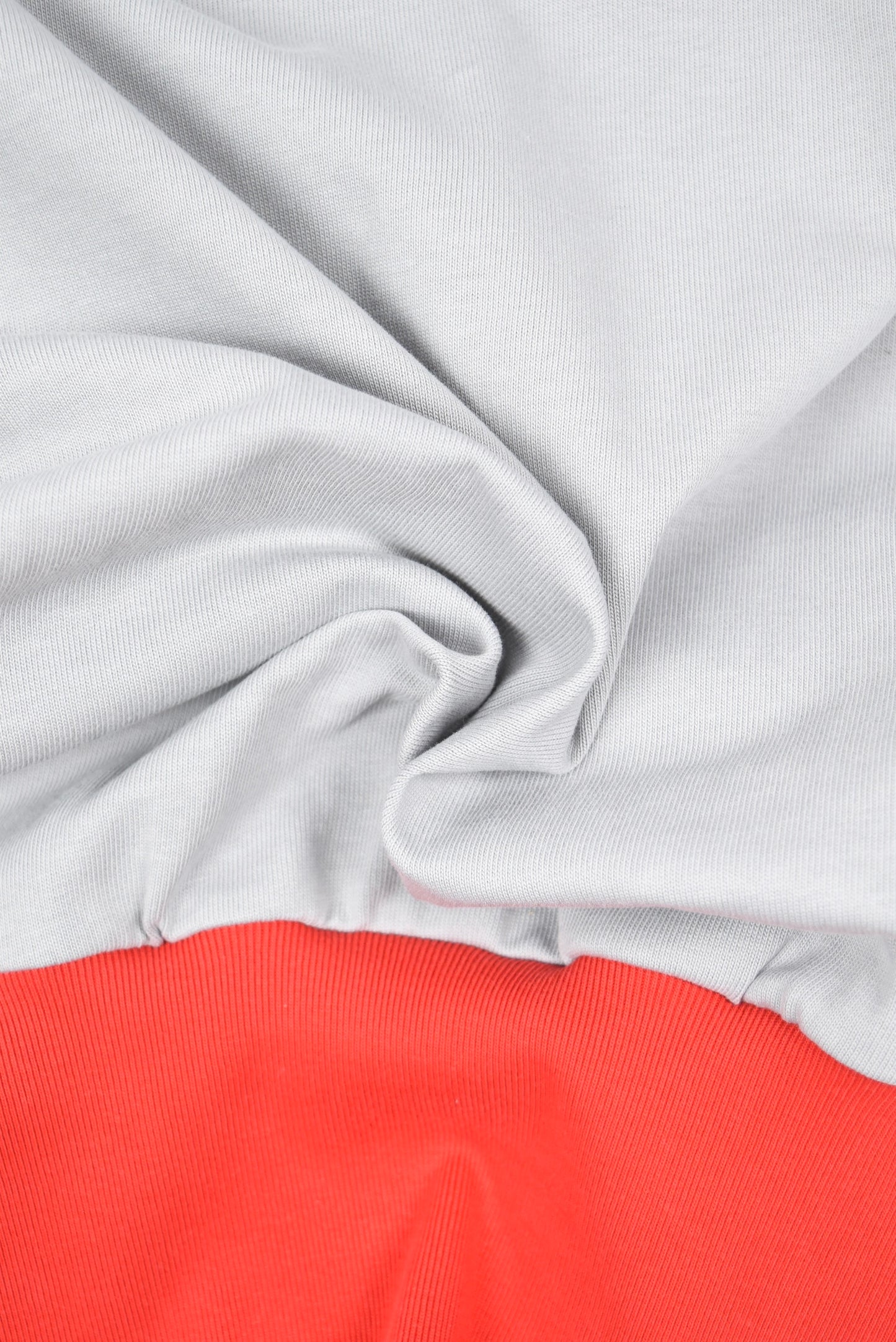 CONTRAST WAISTBAND T-SHIRT