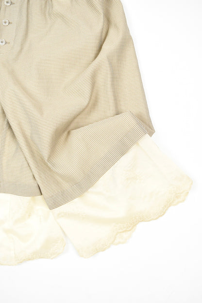 FRILL SHORT