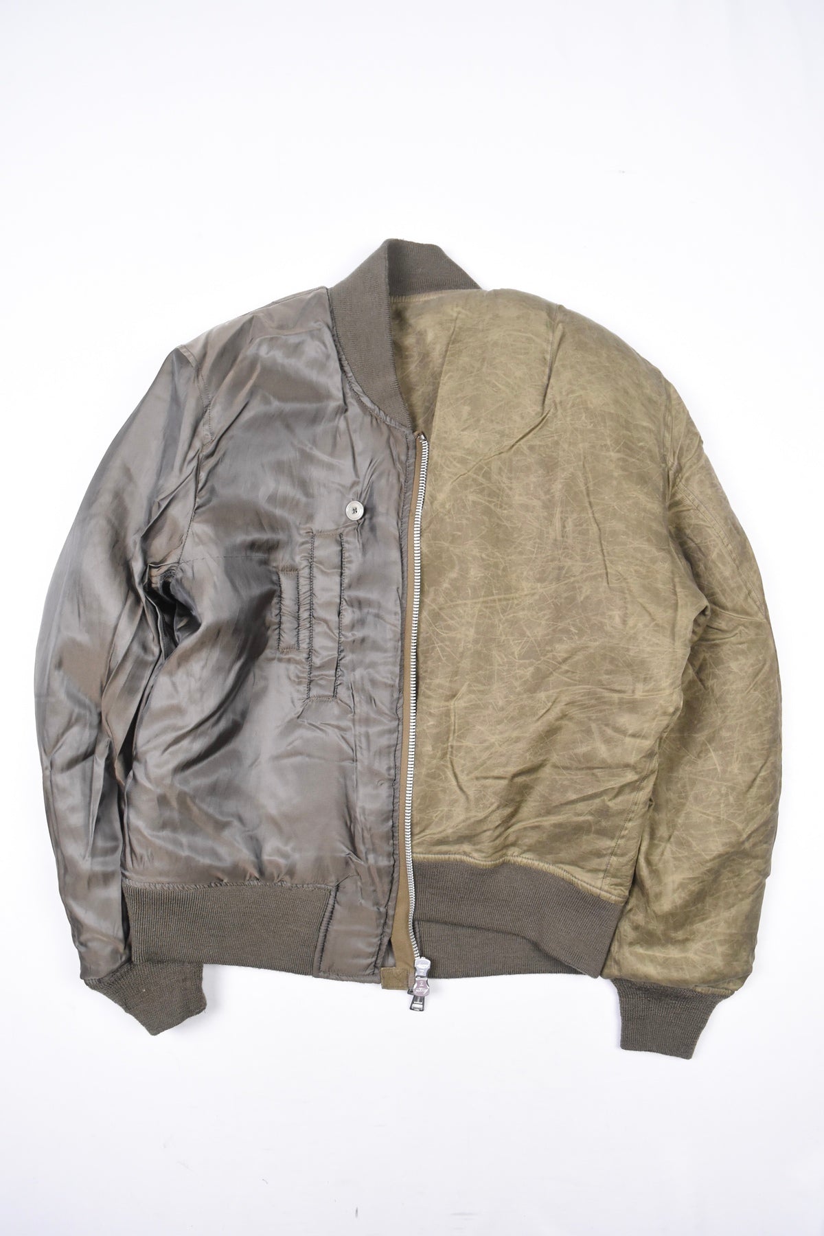 BOMBER