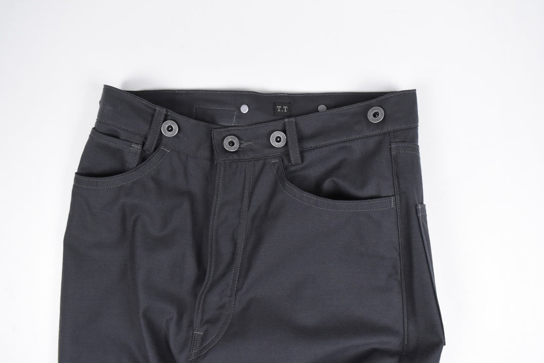 LOT.225 BUCKLE-BACKED TROUSERS C.1930'S