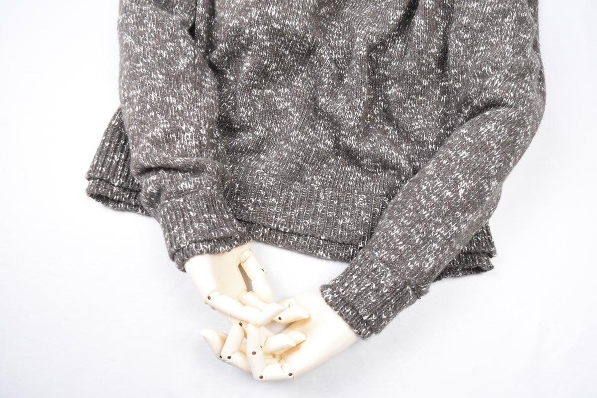 SCOLLO A V (BROWN & WHITE)