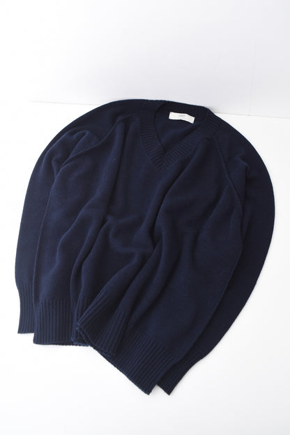 V-NECK SWEATER