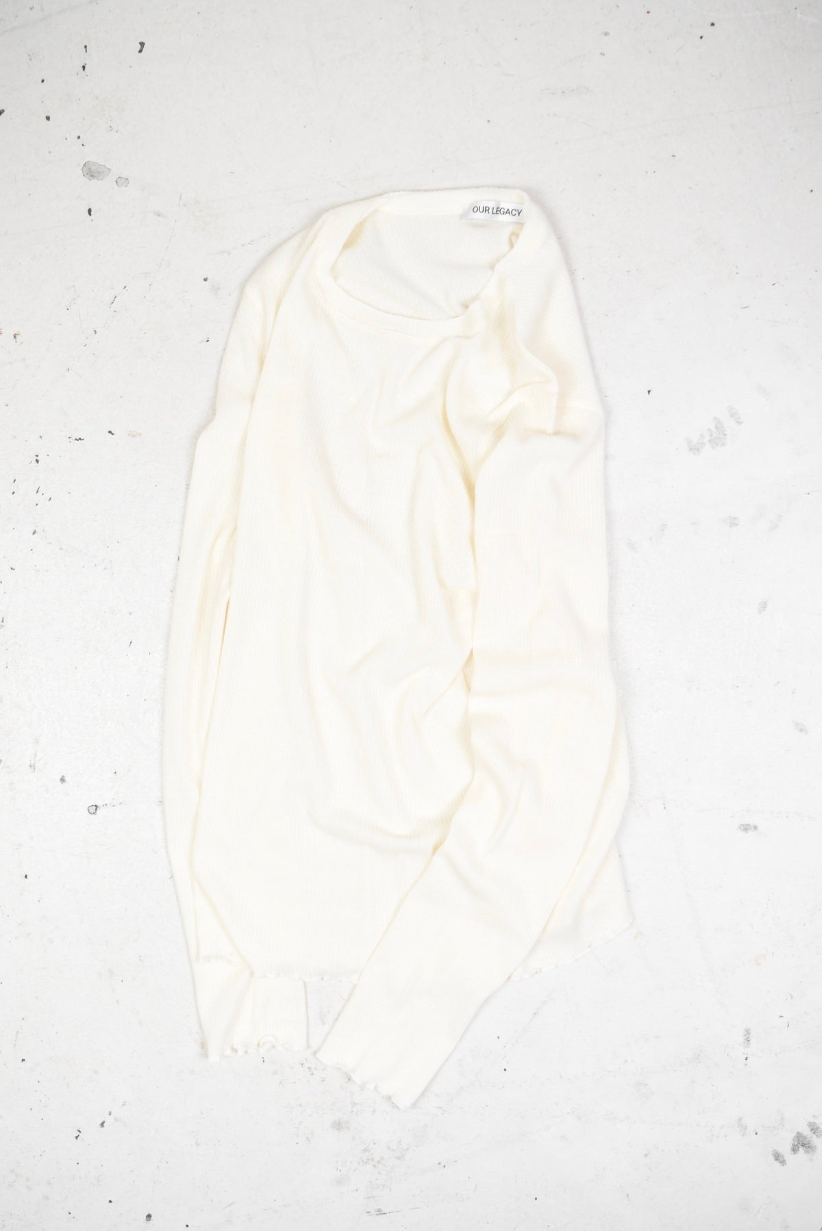 ELONGATED LONGSLEEVE