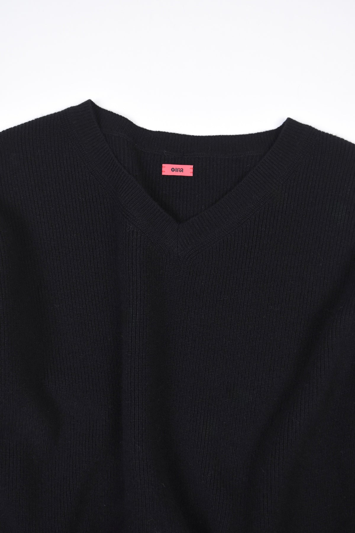 V NECK PULL OVER