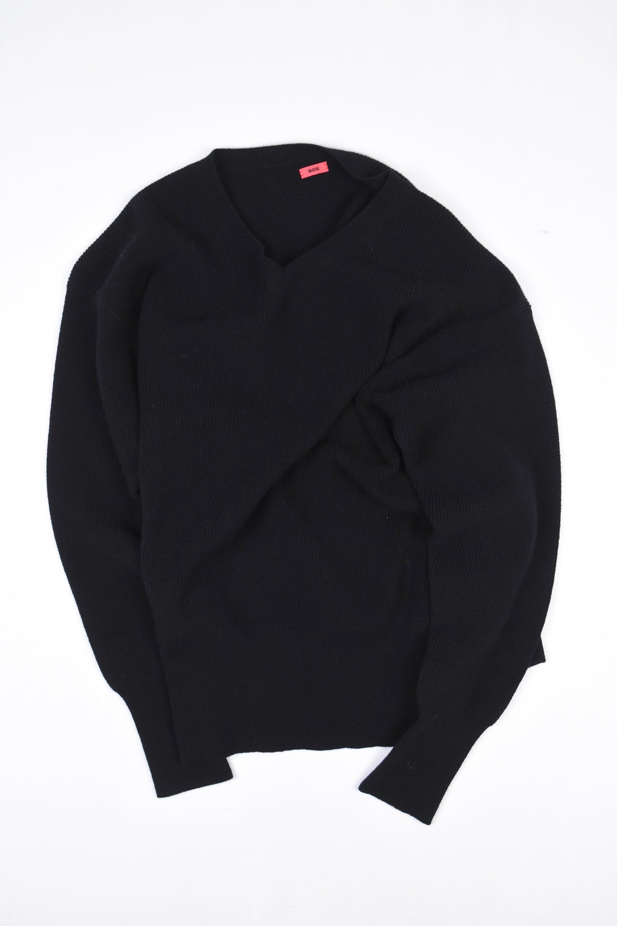 V NECK PULL OVER