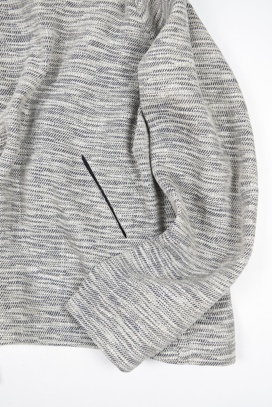 INCISION PULLOVER