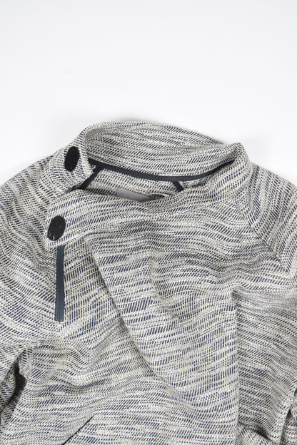 INCISION PULLOVER