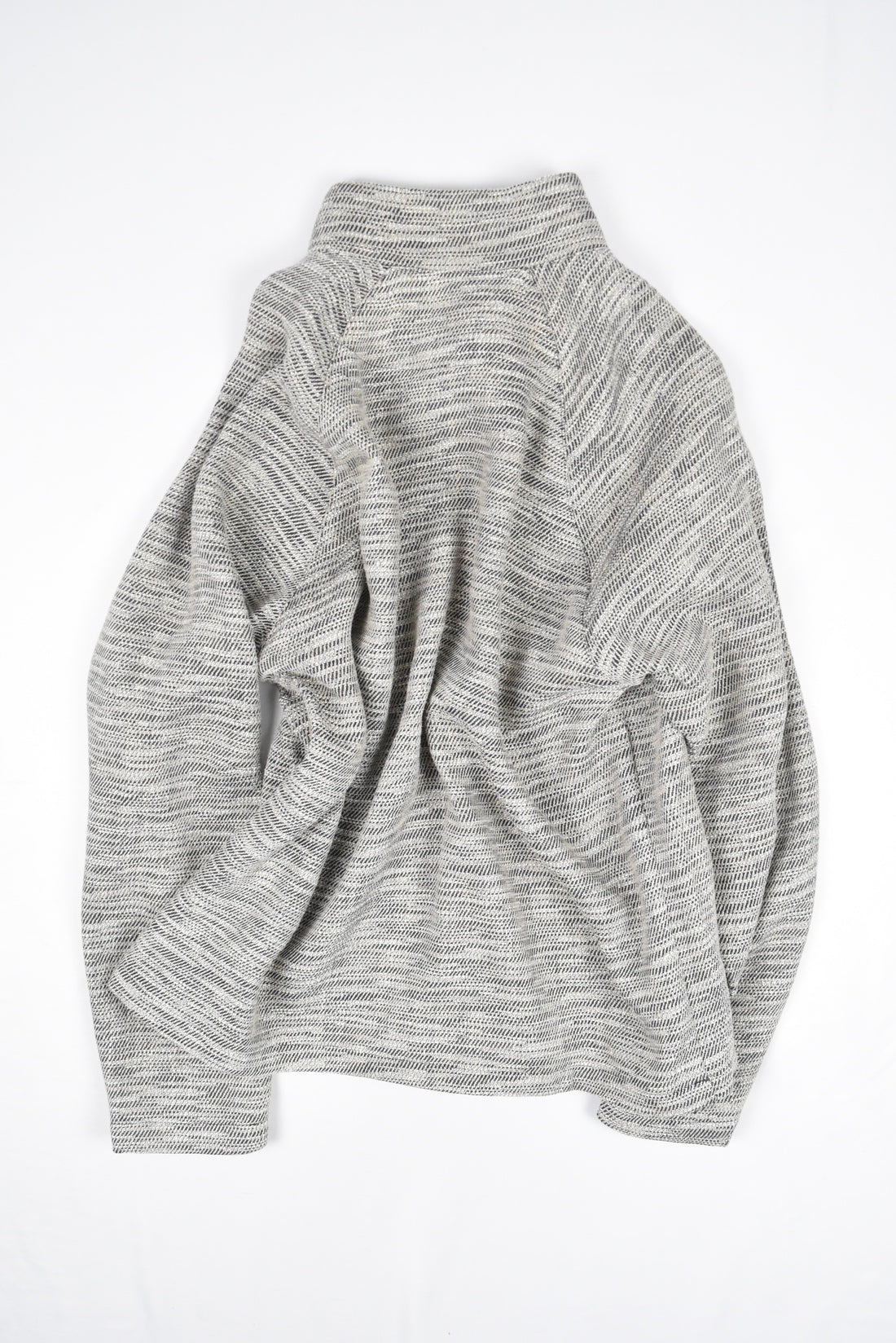 INCISION PULLOVER