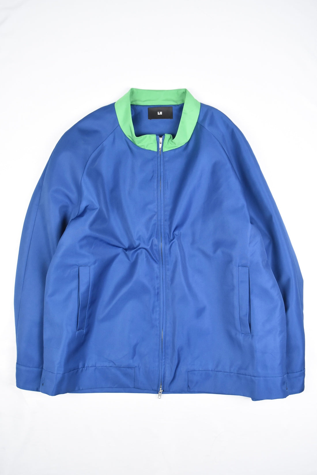 OVERSIZED CONTRAST-COLLAR JACKET
