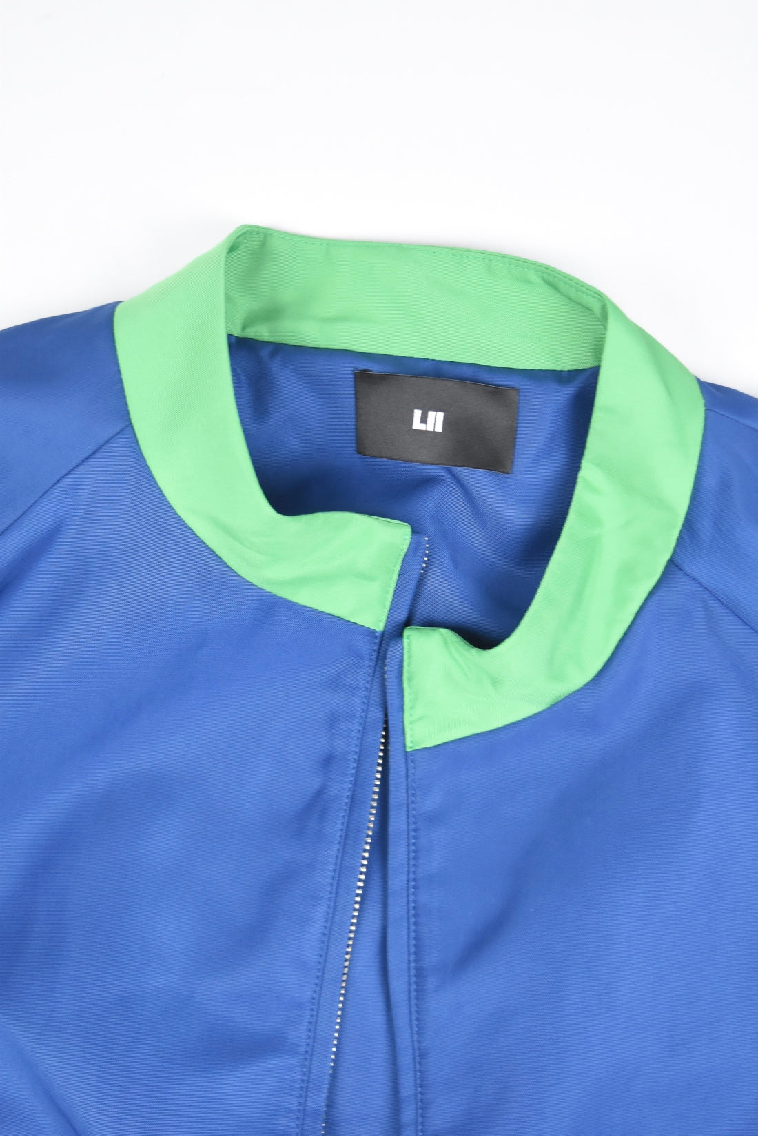 OVERSIZED CONTRAST-COLLAR JACKET