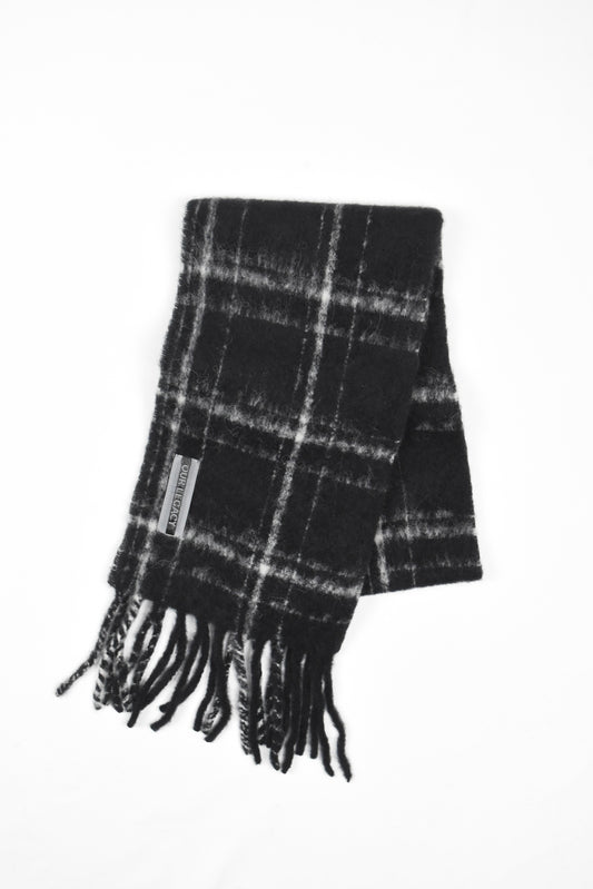 ESTATE SACARF [Black Fuzzy Alpaca Check]