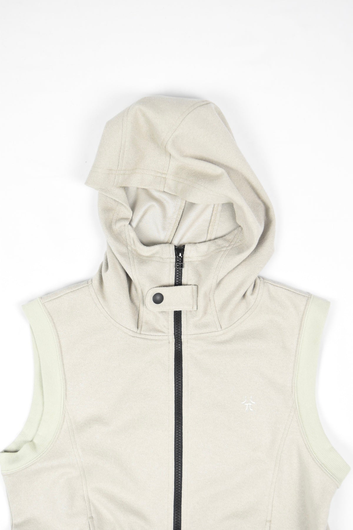 ZEE SLEEVELESS PARKA
