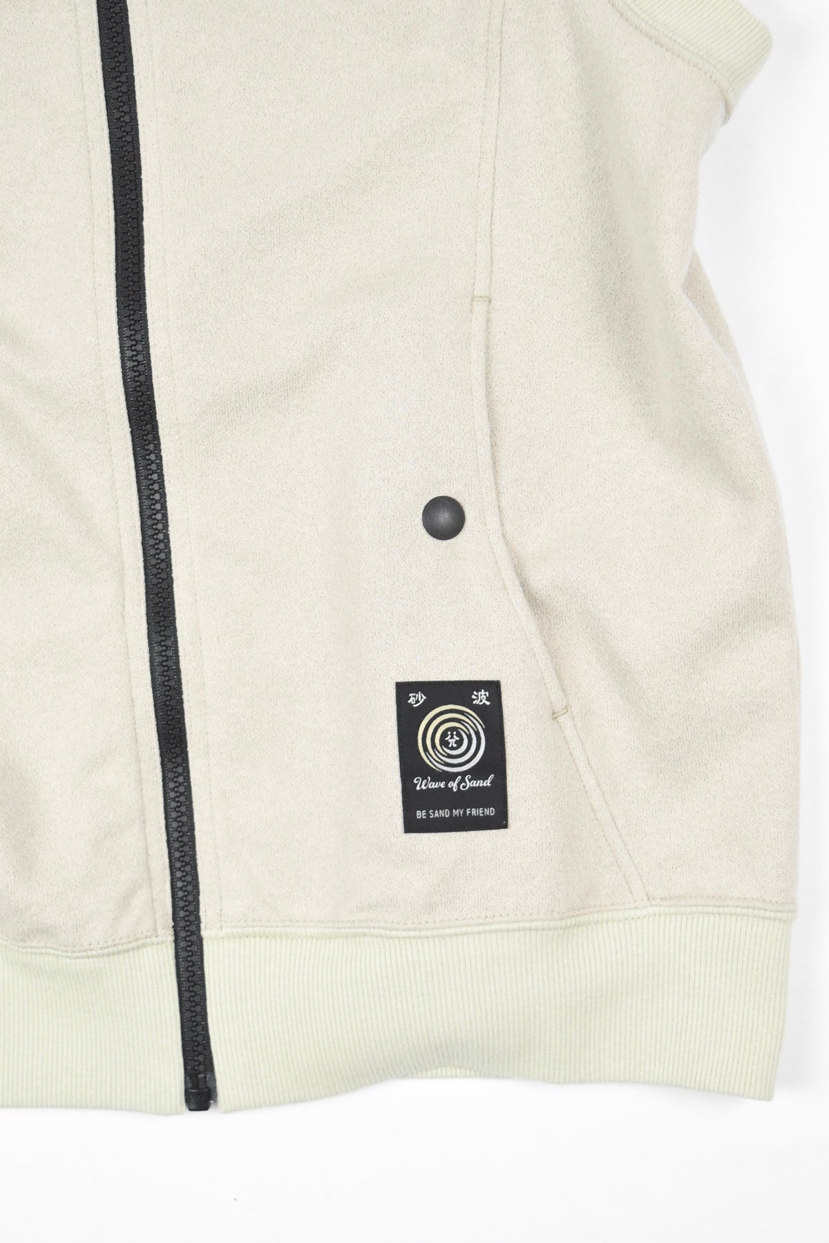 ZEE SLEEVELESS PARKA