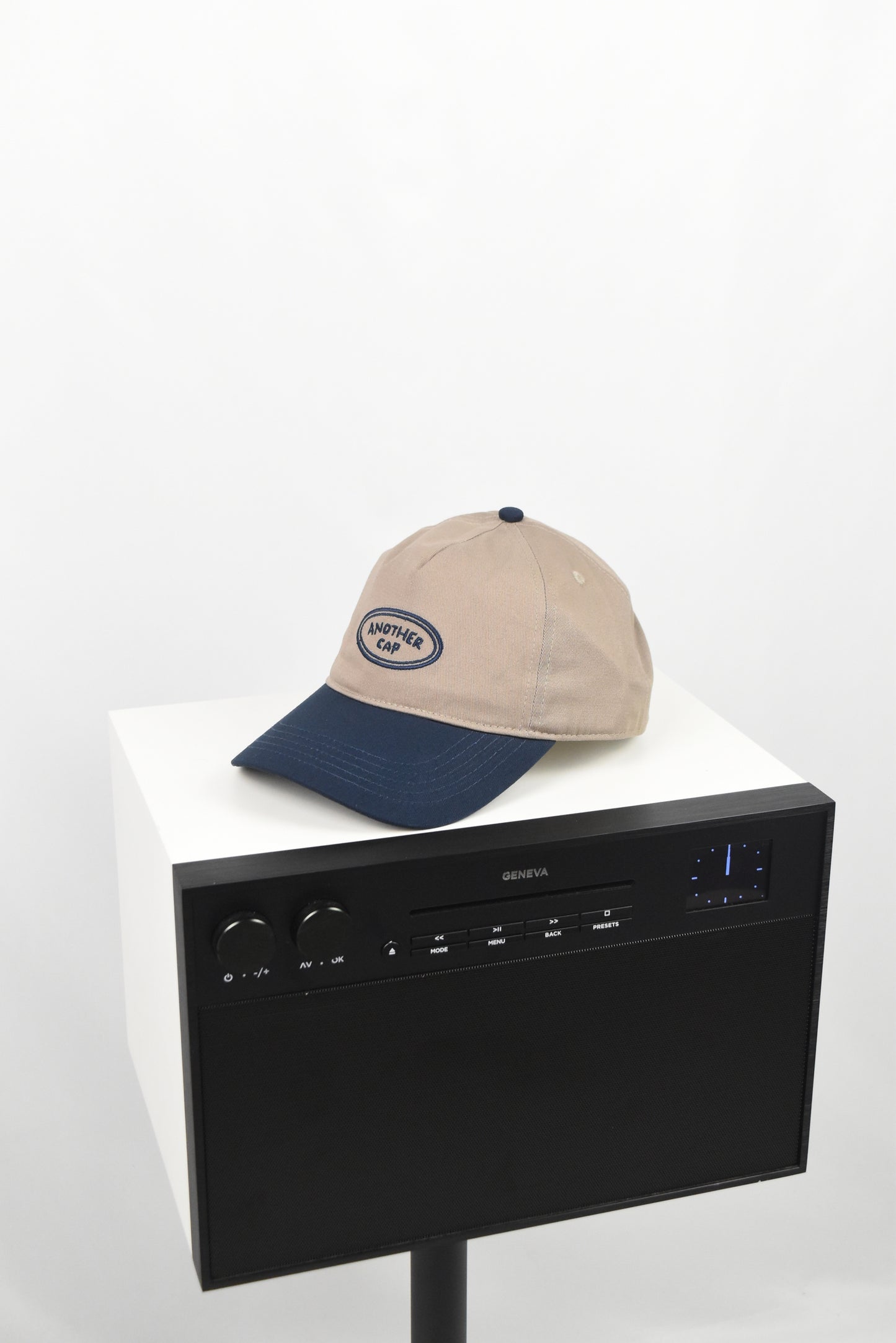 Cap2.0 [Beige/Navy]