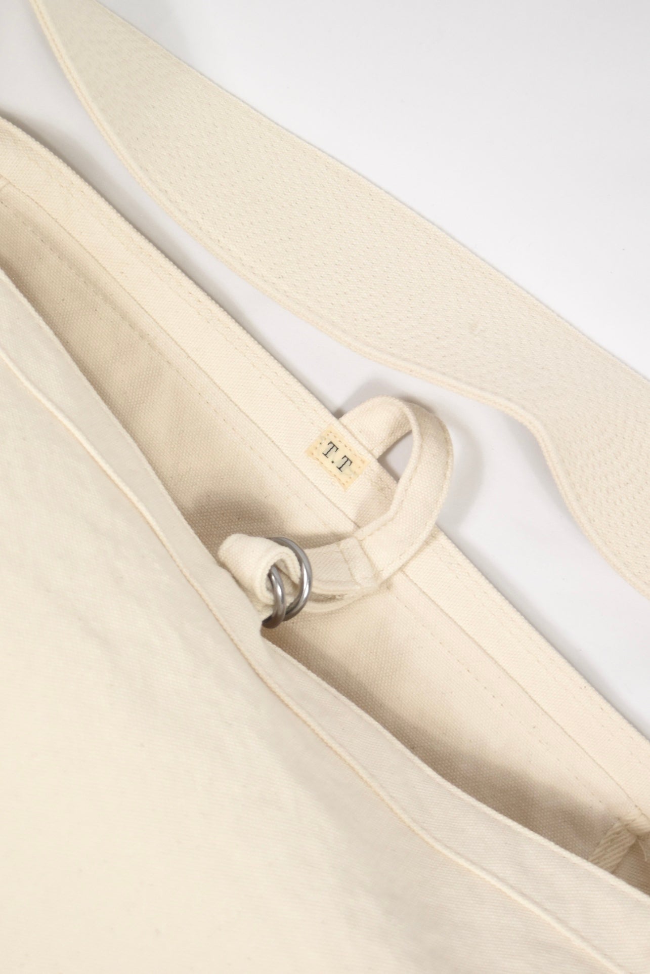 LOT.004 NEWSBOY BAG [IVORY]