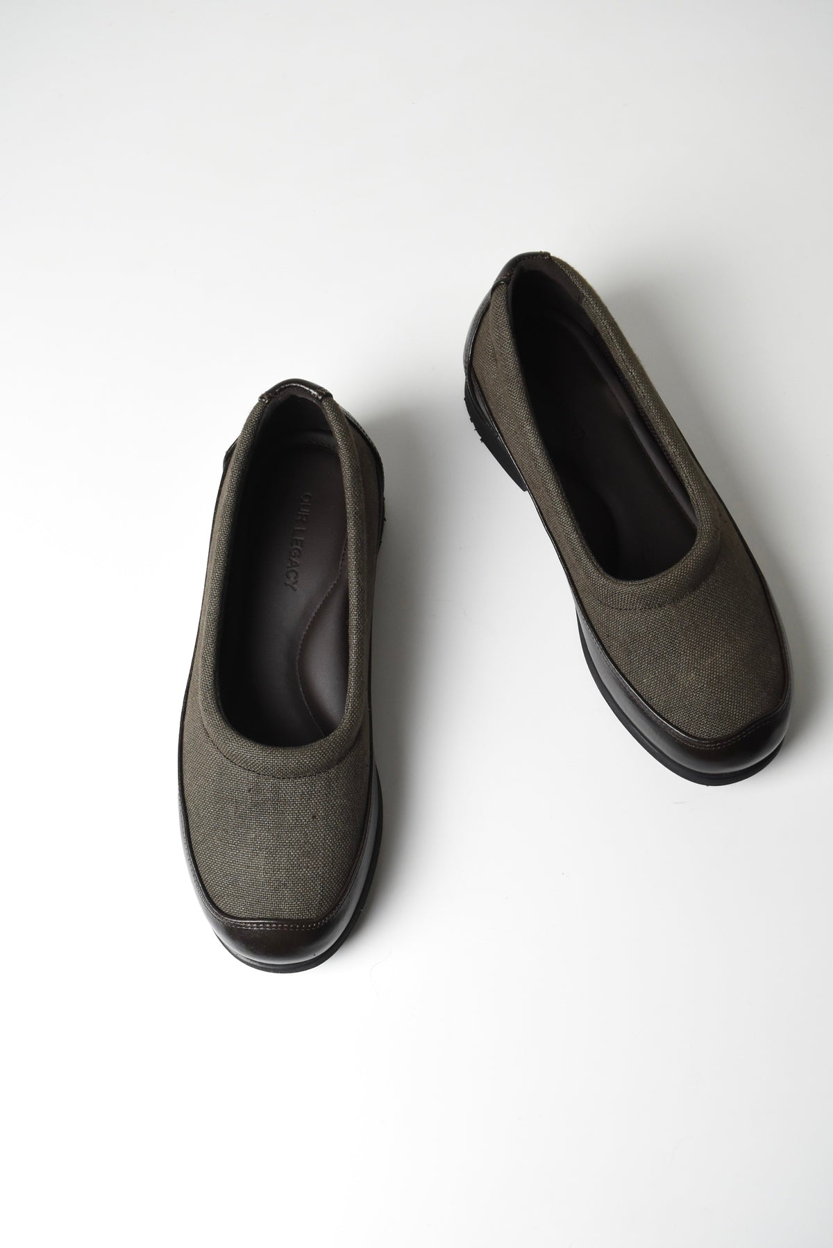 BOHEMIAN SLIPPER