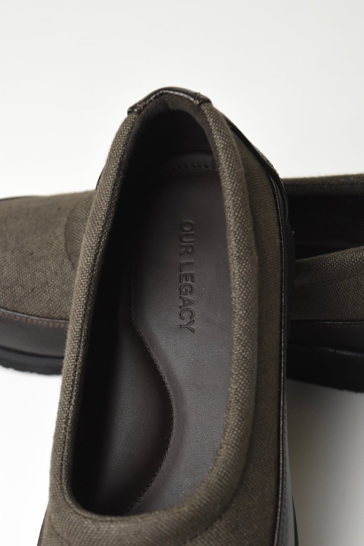 BOHEMIAN SLIPPER