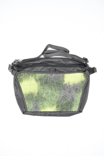 MESSENGER BAG