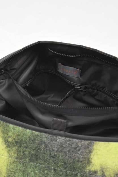 MESSENGER BAG