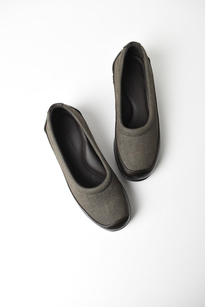 BOHEMIAN SLIPPER