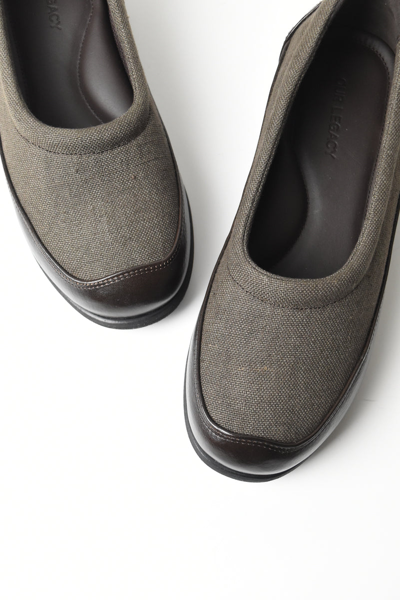BOHEMIAN SLIPPER