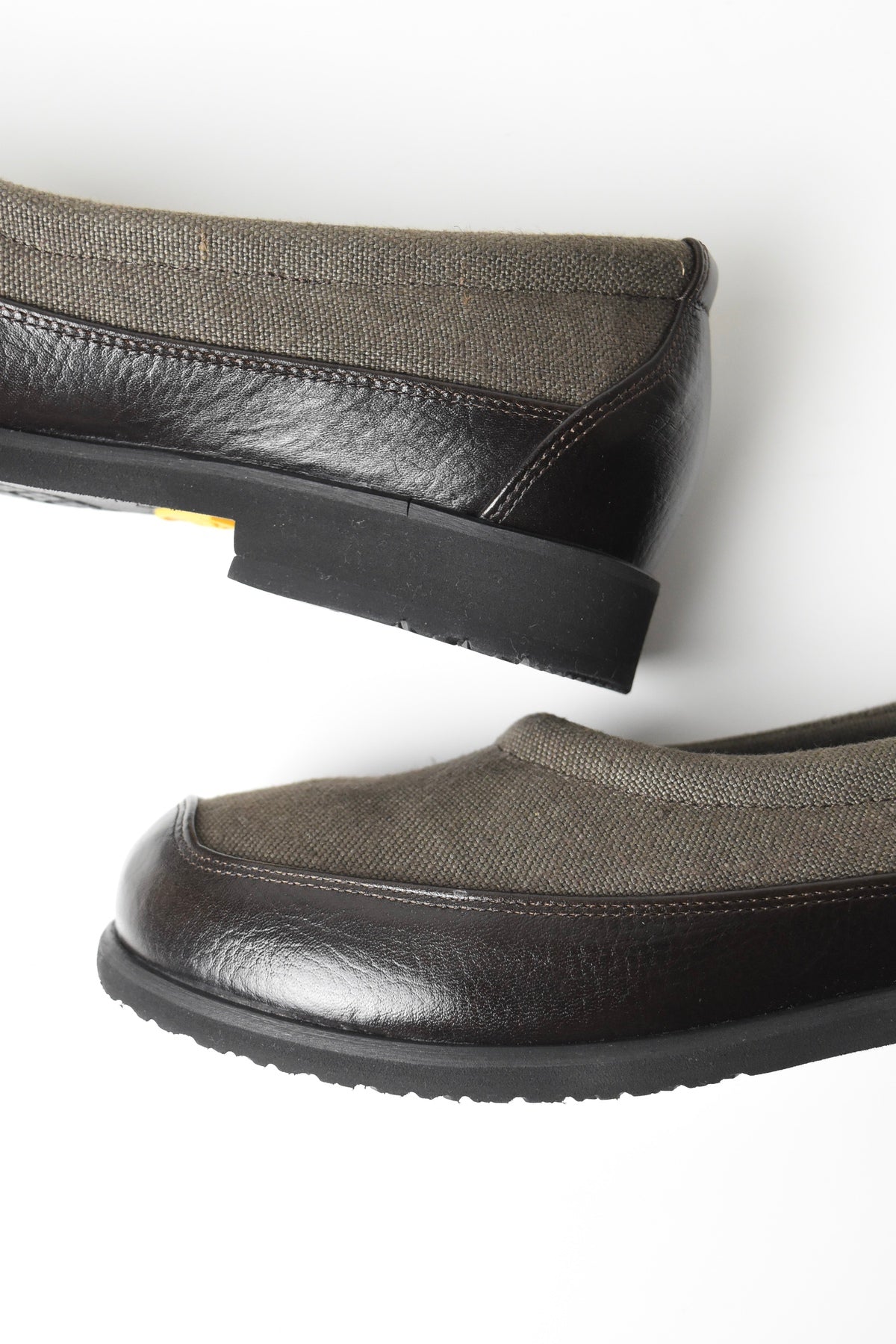 BOHEMIAN SLIPPER