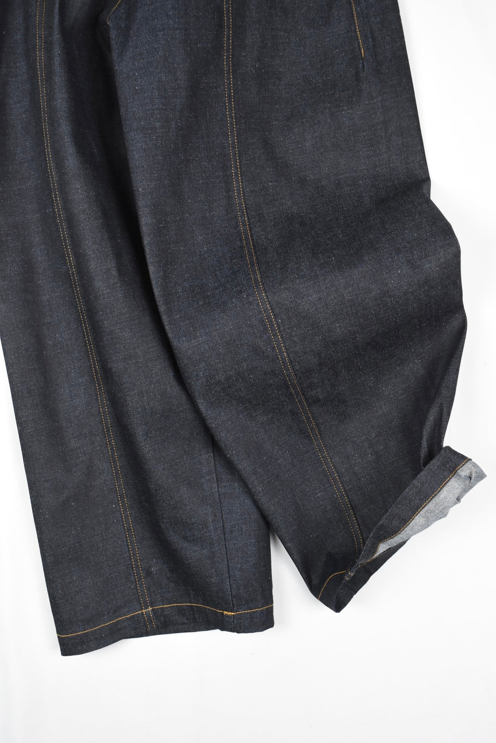 WELT TROUSER RAW DENIM