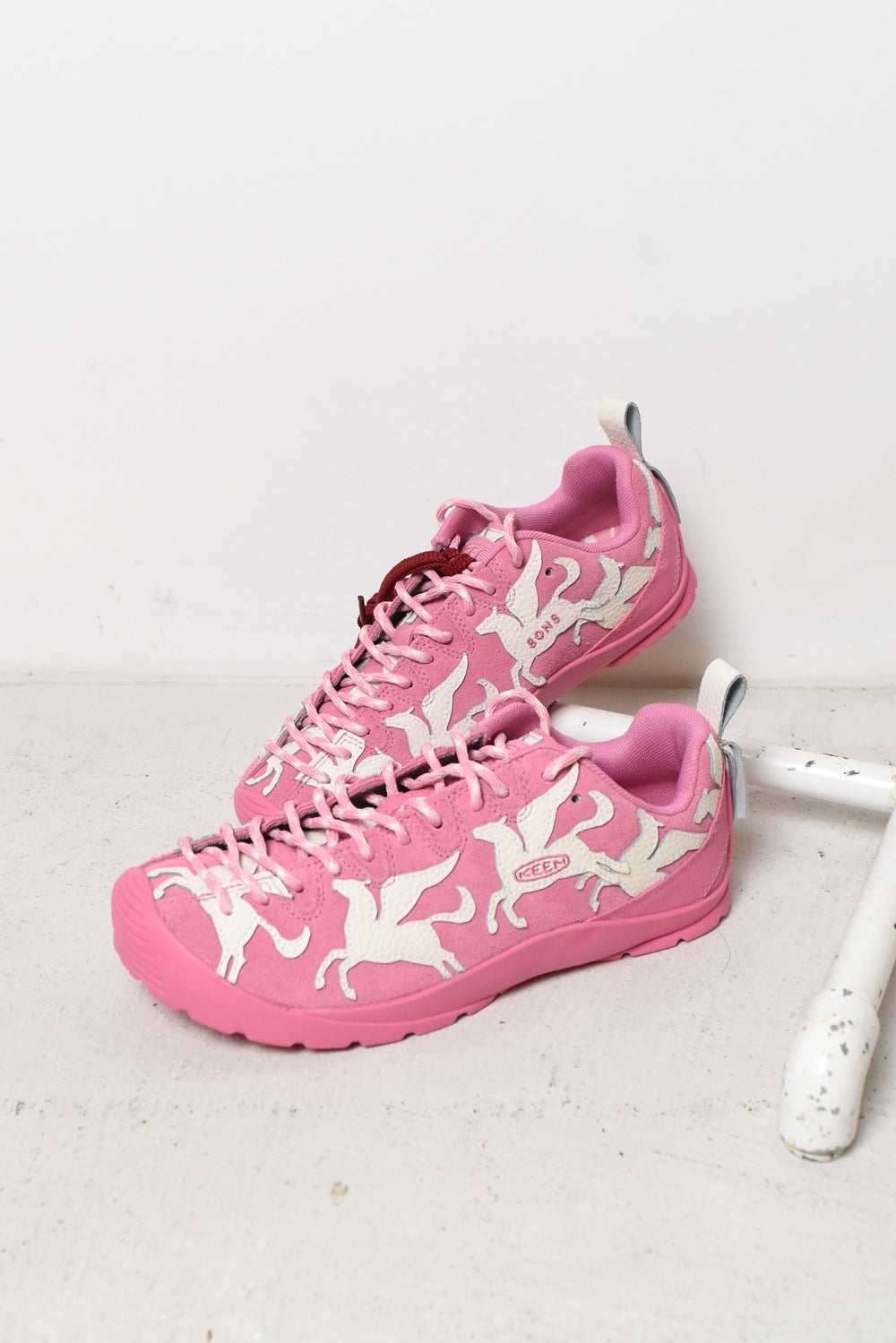 ×KEEN JASPER Martini