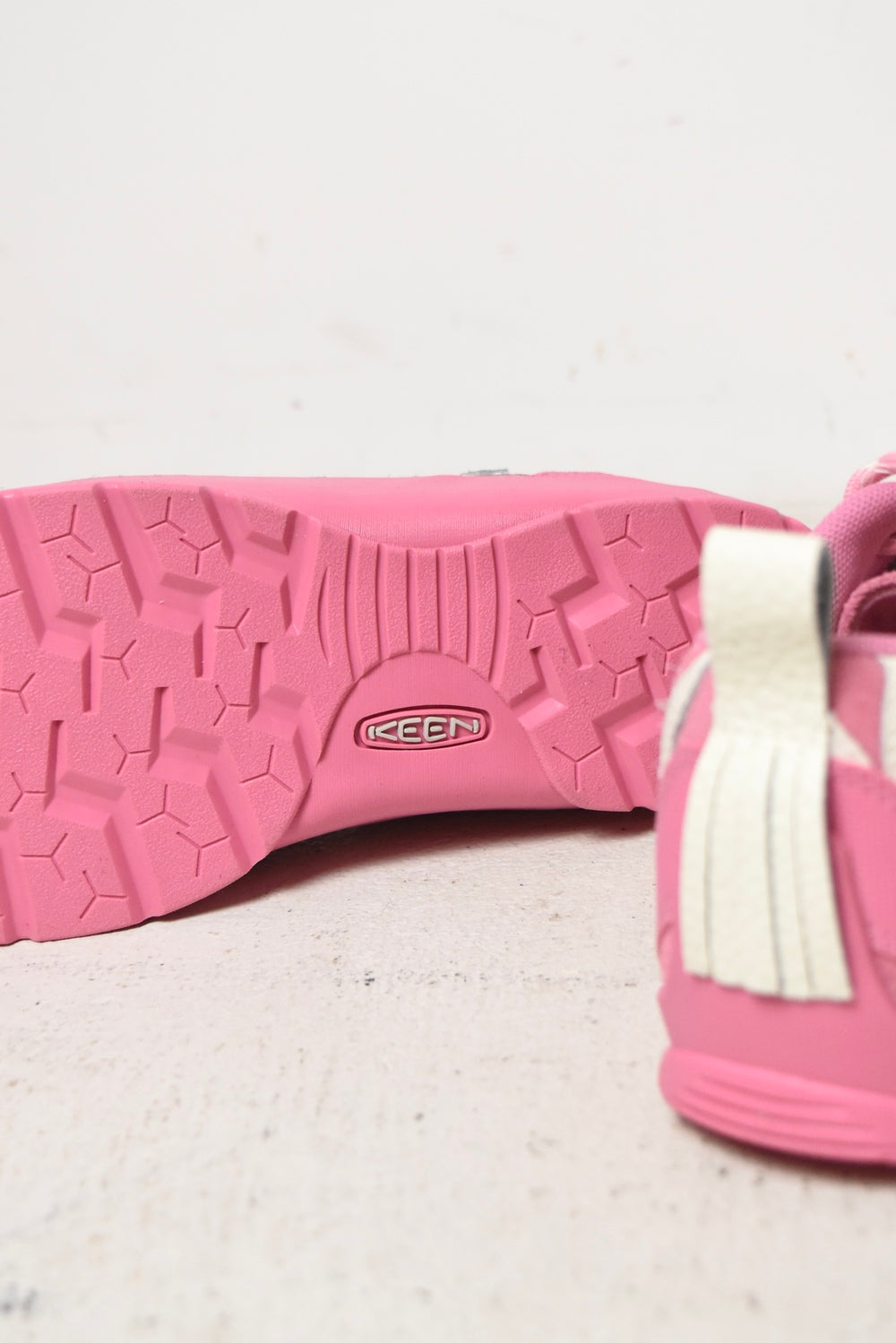 ×KEEN JASPER Martini