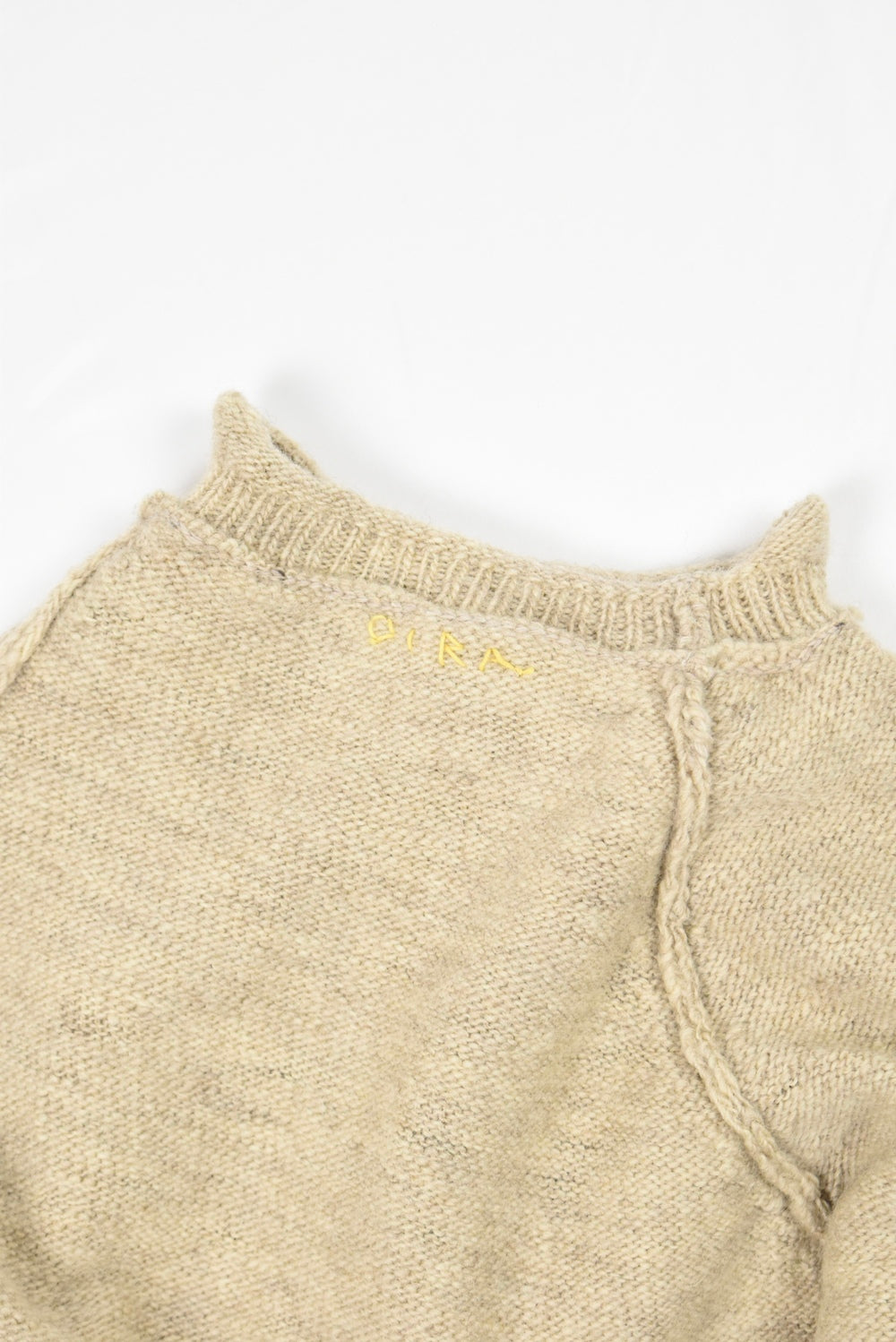 Reversible Knit Pull [CLT]