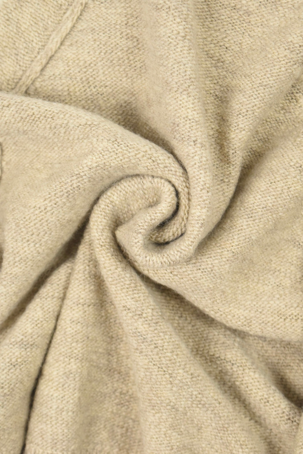 Reversible Knit Pull [CLT]