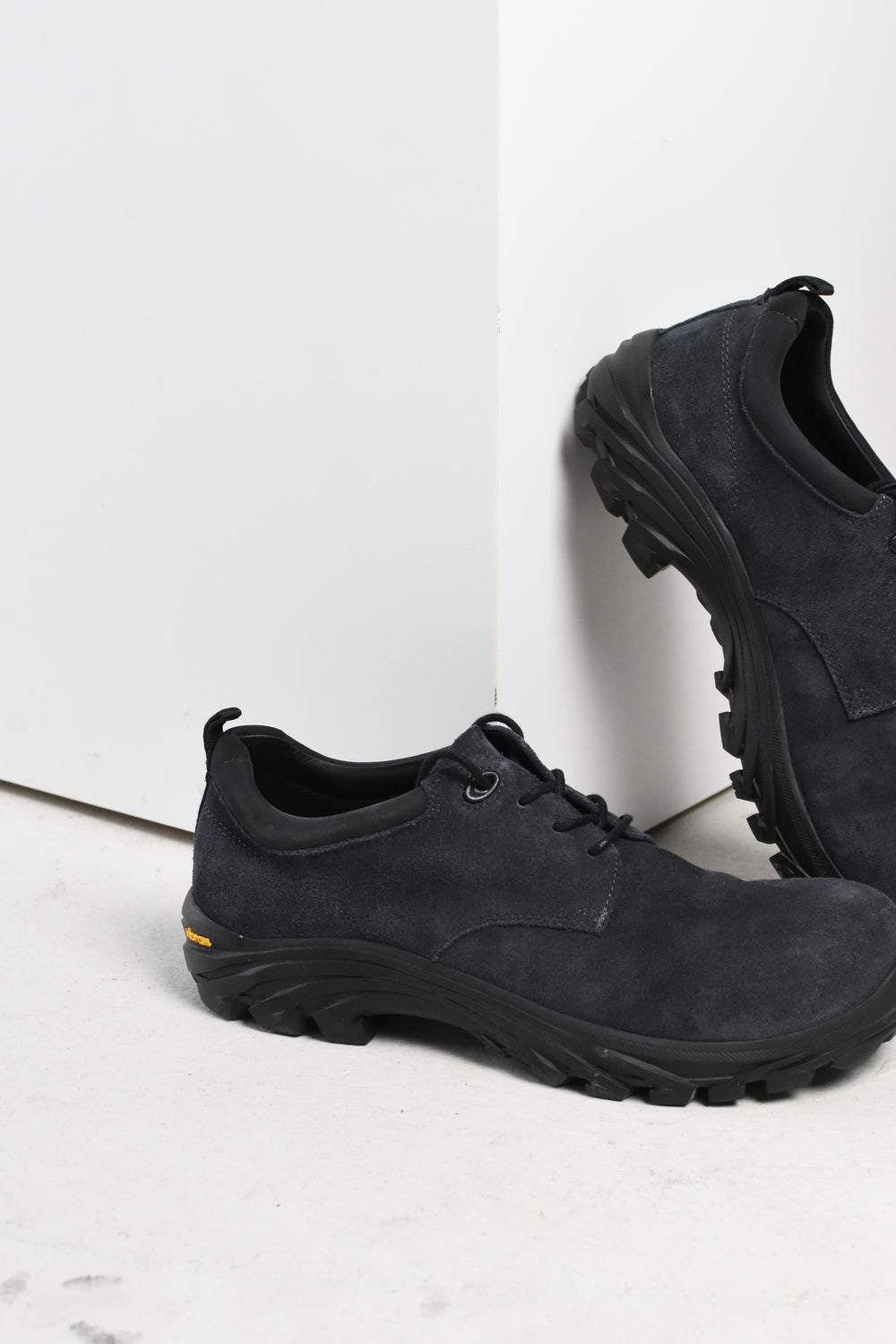 Non-Safety Shoe [Suede Charcoal]