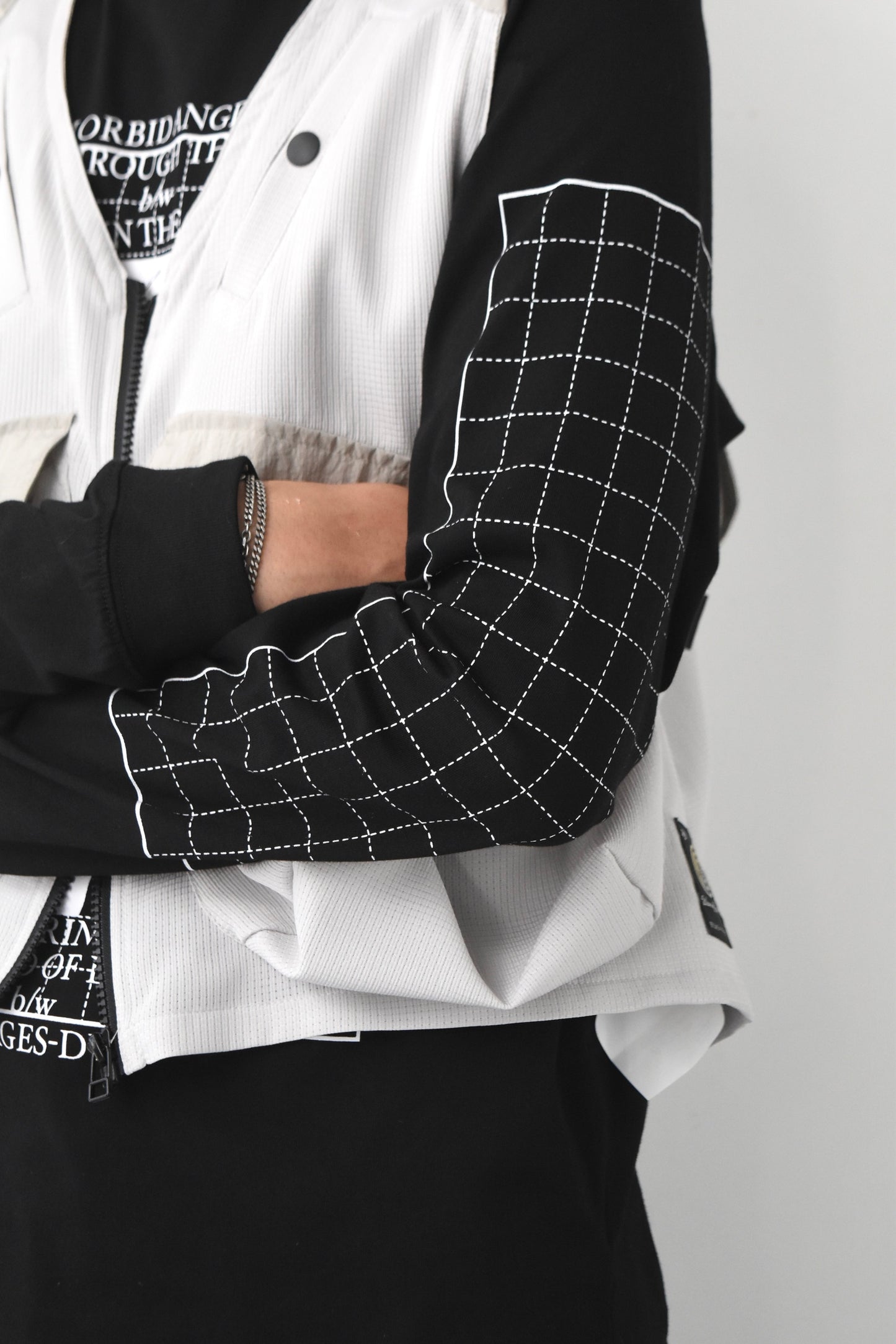 LS TEE -GRIDS