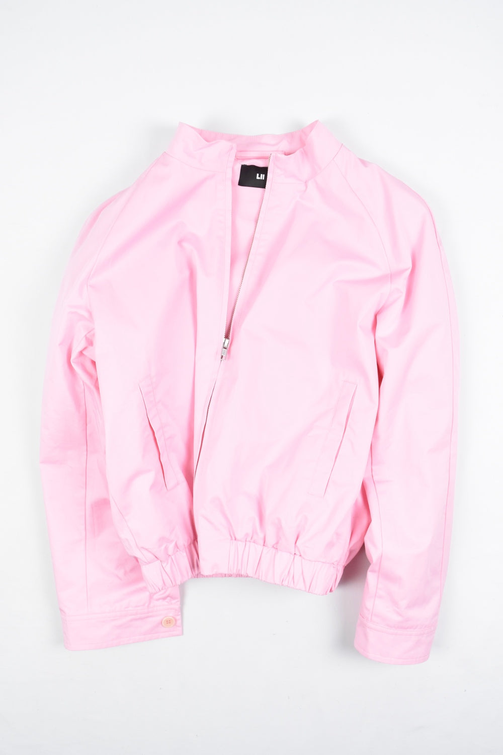 Cropped jacket with back flap